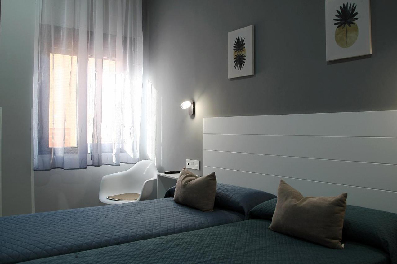 Apartamentos Las Trece Llaves Jacuzzi Bajo Reserva Merida Exterior photo